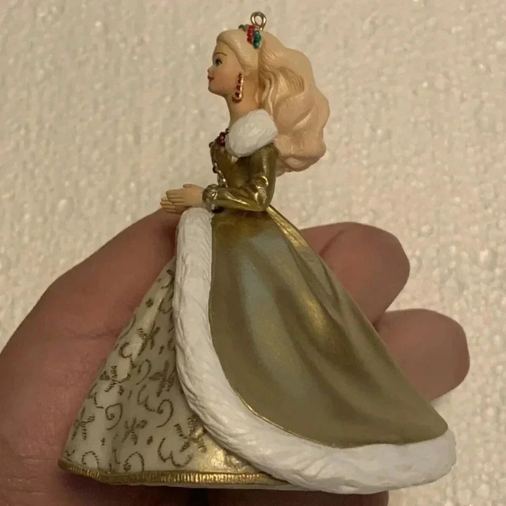 NOS 1994 Holiday Barbie Christmas Keepsake Ornament - Series 2 - Picture 4 of 7